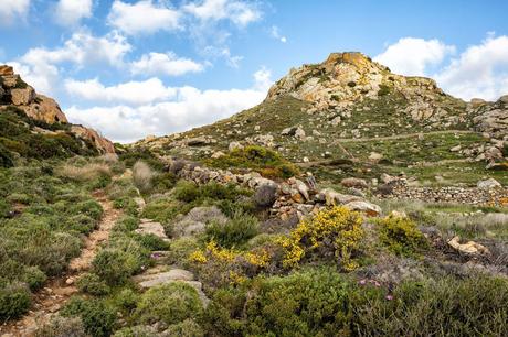 How-to-Hike-Apano-Kastro.jpg.optimal ▷ Cómo ir de excursión a Apano Kastro en Naxos, Grecia