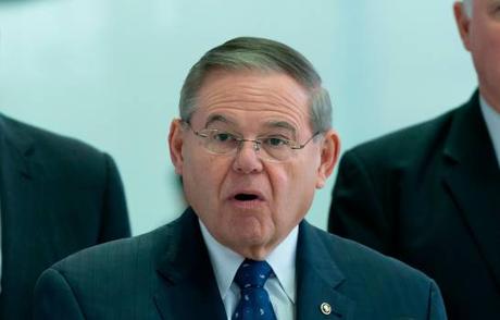 Entre prostitutas y escáneres, los vínculos de Menéndez con políticos dominicanos.