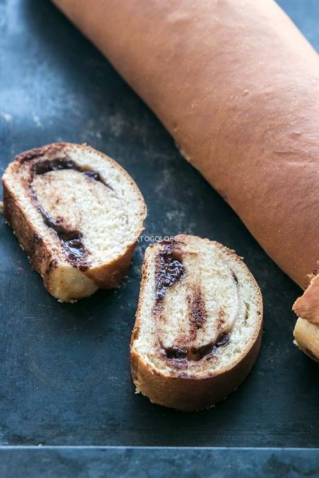 Pan de chocolate fácil, Este pan es perfecto para el desayuno o para la merienda con una buena taza de café. Receta de elgatogolos.com