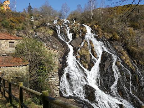 Melide y alrededores: fervenza de Toques y fortaleza de San Paio de Narla