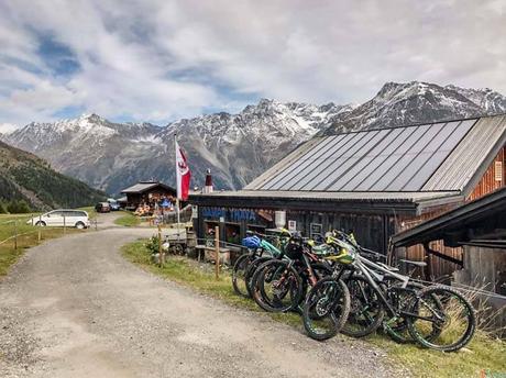 Bike-Republic-Solden-downhill-alpine-mountain-biking-4 ▷ Comente solo en Thrillseekers: ciclismo de montaña en la República de bicicletas, Solden, Austria, en The Otztal en verano: el parque de juegos de aventura de Austria. Welove2skiWeLove2Ski