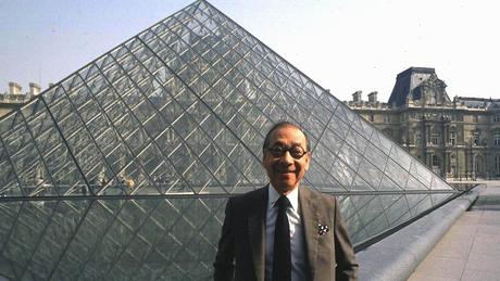 Arquitectura contemporánea de prestigio: La Pirámide del Louvre. Arquitectura contemporánea de prestigio: La Pirámide del Louvre.