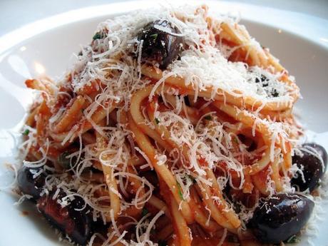 spaghetti-arrabiata ▷ Comente las recetas de cocina de la fogata y los consejos para cocinar a fuego abierto por 21 recetas sabrosas de fogata para comidas deliciosas al aire libre - Supervivencia NOTICIAS