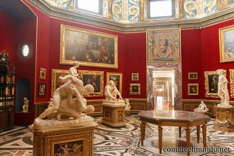 rotonda-en-la-galeria-de-los-uffizzi Los mejores museos de Florencia: ¡No te vayas sin haberlos visto!