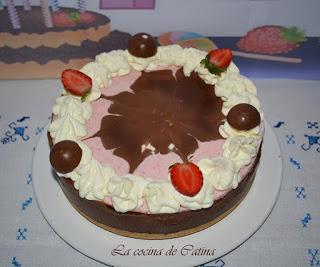Tarta mousse napolitana