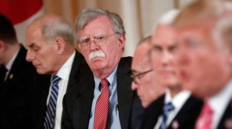 Cuatro operaciones de propaganda de los halcones sobre Venezuela