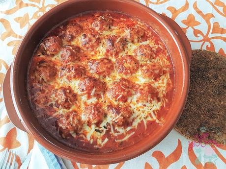 ALBONDIGAS A LA ITALIANA GRATINADAS CON MOZZARELLA