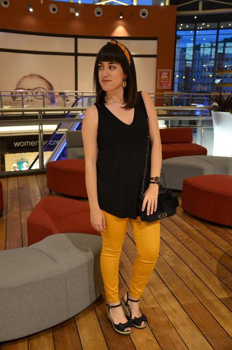 Black and mustard Black and mustard