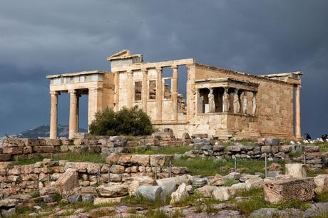 Erechtheion-1.jpg.optimal ▷ Atenas Bucket List: 20 mejores cosas que hacer en Atenas, Grecia