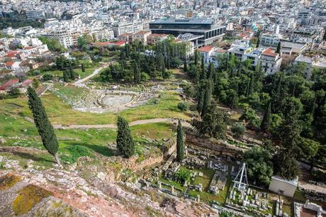 Acropolis-Slopes.jpg.optimal ▷ Atenas Bucket List: 20 mejores cosas que hacer en Atenas, Grecia