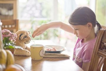 ¿Cuánto tiempo necesita un niño para comer?