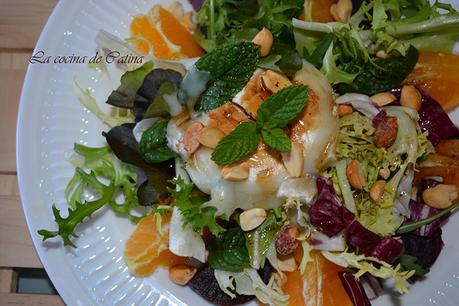 Ensalada de remolacha con naranja, queso de cabra y avellanas Ensalada de remolacha con naranja, queso de cabra y avellanas