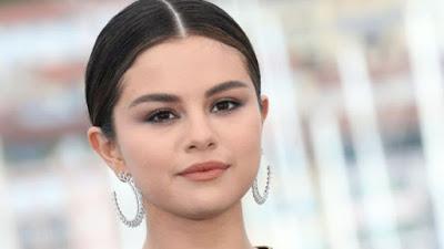 Los selfies de Selena Gomez en Cannes