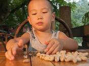 peligro riesgos frutos secos niños pequeños