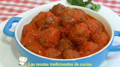 Receta fácil de albóndigillas de carne caseras con una salsa de tomate deliciosa