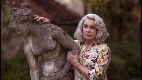 Gozosos y sorprendentes parentescos – Crítica de “La última locura de Claire Darling” (2018)