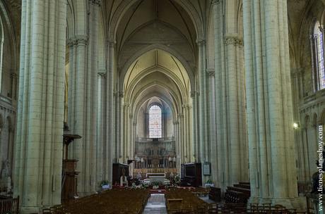 Catedral Poitiers viaje Francia turismo