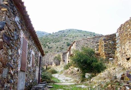 Pueblos abandonados, pueblo de Molinàs-Colera-Girona