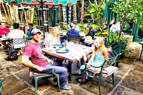 brennans-new-orleans-1 ▷ ¡Comenta sobre las mejores cosas para hacer en Nueva Orleans con niños! por melissa