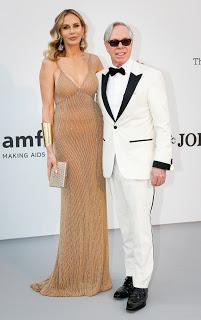 Gala amfAR, Tommy hilfiger, Winnie Harlow, Leonie Hanne, Lala Rudge, Victoria's Secret, Cannes, Brandon Thomas Lee, vestidos de fiesta largos, esmoquin, smoking, terciopelo, 