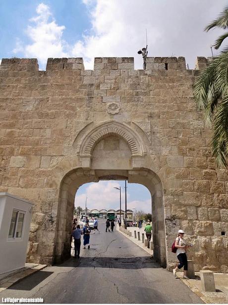 Las 8 puertas de Jerusalén: ocho puertas que rodean cuatro barrios