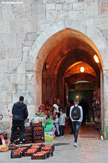 Las 8 puertas de Jerusalén: ocho puertas que rodean cuatro barrios