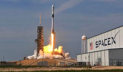 SpaceX lanzó al espacio 60 satélites con el fin de crear su internet satelital-TuParadaDigital