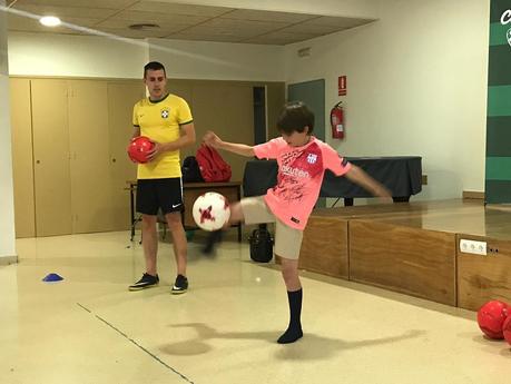 ESPECTÁCULO DE FREESTYLE FOOTBALL PARA FIESTAS