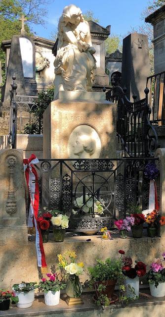 Una tumba sin corazón...