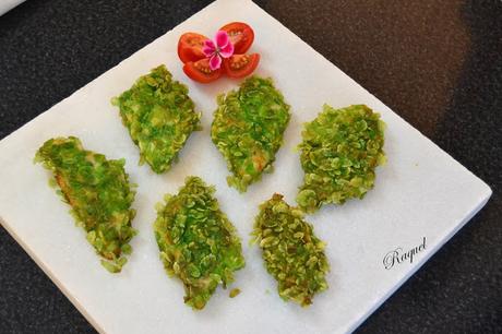 Lubina rebozada con escamas de arroz verde