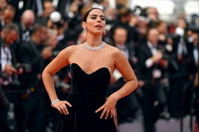 Lorenza Izzo brilla en Cannes