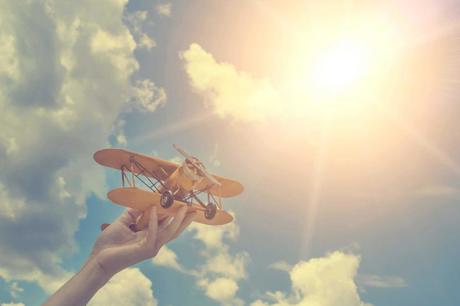 No pierdas el tiempo, tan solo hay una forma de que puedas ser feliz No pierdas el tiempo, tan solo hay una forma de que puedas ser feliz