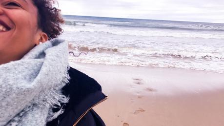 Un día en la playa con nubes Un día en la playa con nubes