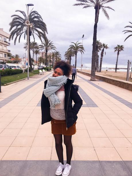 Un día en la playa con nubes Un día en la playa con nubes