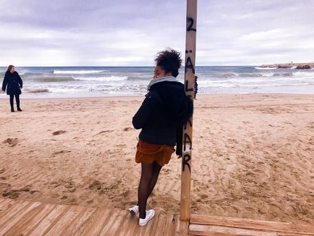 Un día en la playa con nubes Un día en la playa con nubes