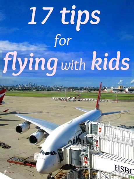 ▷ Comente los 17 consejos para volar con niños para mantenerlos a usted (ya ellos) tranquilos y felices por los padres mientras se preparan para el verano: | Padres de EVBC