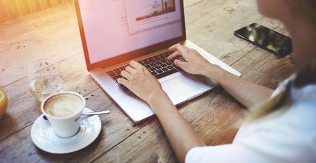 ¿Debo contratar a un profesional para la redacción SEO de mi web? ¿Debo contratar a un profesional para la redacción SEO de mi web?