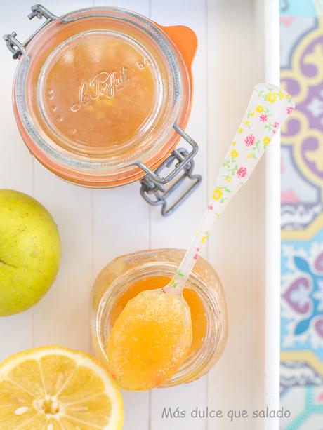 Mermelada de limón y manzana con miel