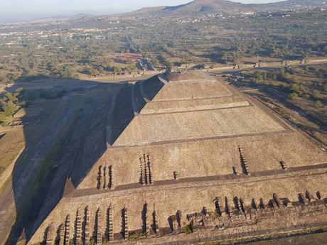 Teotihuacan, vuelo en globo, turismo en México, zonas arqueológicas