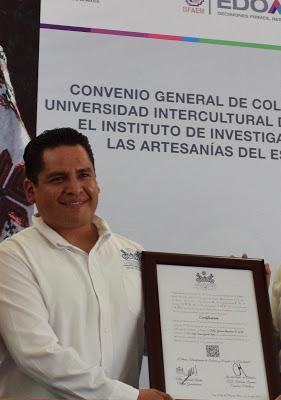 ACREDITA UNIVERSIDAD INTERCULTURAL TRABAJO CULTURAL DE ARTESANOS DE LA ZONA MAZAHUA ACREDITA UNIVERSIDAD INTERCULTURAL TRABAJO CULTURAL DE ARTESANOS DE LA ZONA MAZAHUA