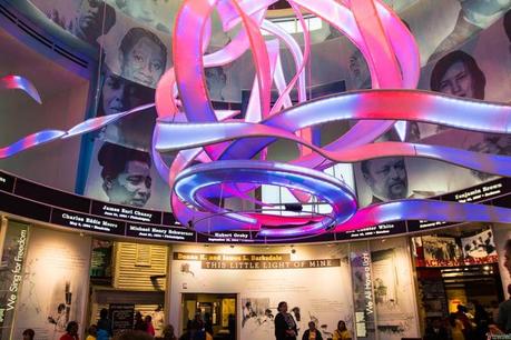 Mississippi-Civil-Rights-Museum-Jackson-MS ▷ Comente sobre 6 razones emocionantes Jackson Mississippi es una escapada familiar inolvidable por TELLURIDE FLIGHT DEAL Montrose a / desde Jackson (JAN) MS Desde $ 296rt 052719 - Telluride Flyer