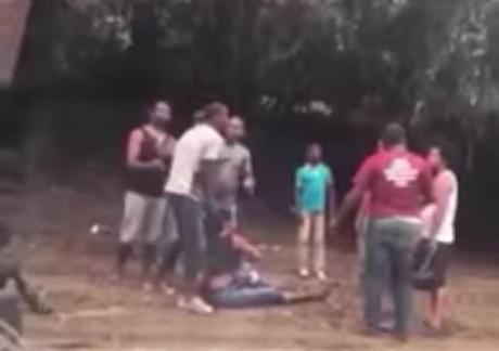 Apresan hombre arrastrò mujer por el moño que tenìa bebè en brazos.