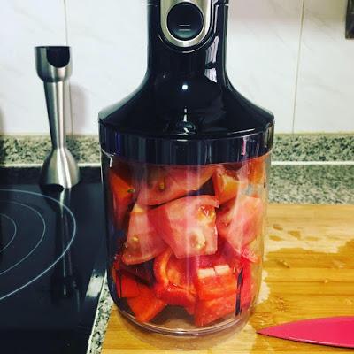 Gazpacho, que comemos hoy, tomate, pimiento rojo, ajo, aceite, sal, vinagre,