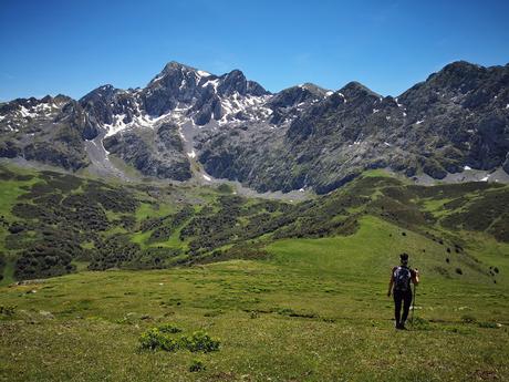 Peña Rueda y Agüeria desde Lindes