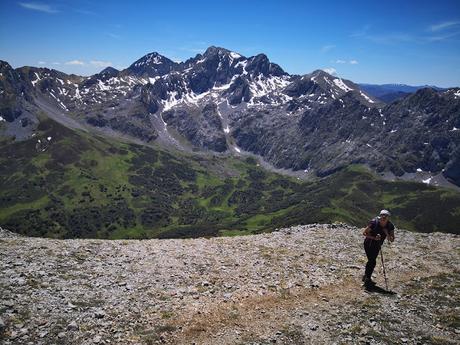 Peña Rueda y Agüeria desde Lindes