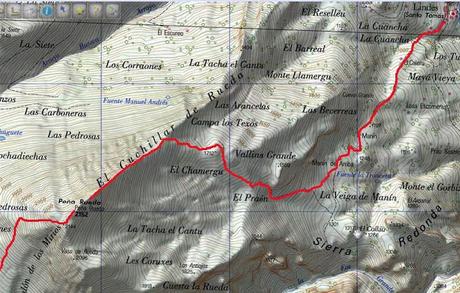 Peña Rueda y Agüeria desde Lindes Peña Rueda y Agüeria desde Lindes