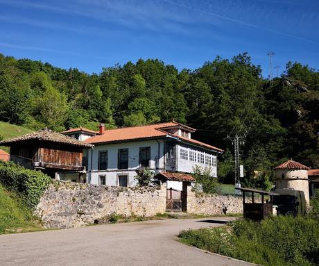 Peña Rueda y Agüeria desde Lindes