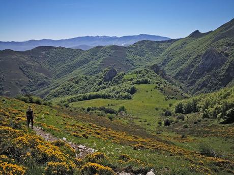 Peña Rueda y Agüeria desde Lindes