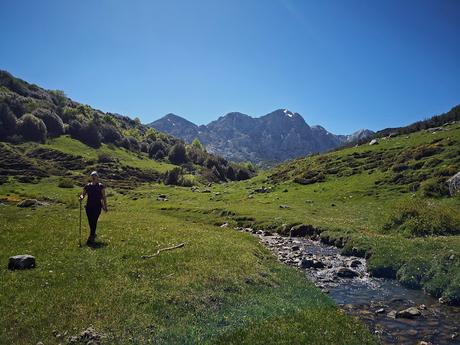 Peña Rueda y Agüeria desde Lindes
