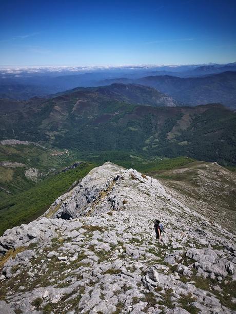 Peña Rueda y Agüeria desde Lindes